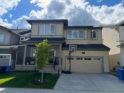 33 Carringwood Street NW Calgary, AB T3P 2A7