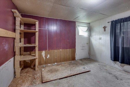 2214 19 Avenue, Bowden, AB 