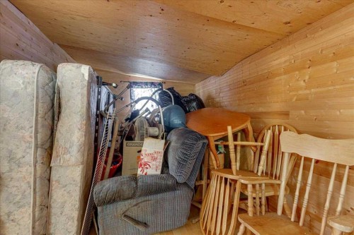 2214 19 Avenue, Bowden, AB 