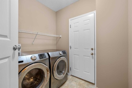 15 Cranfield Manor Se, Calgary, AB 