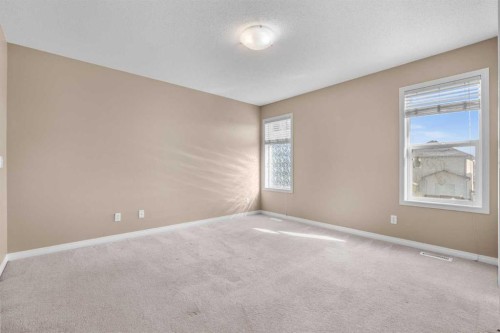 15 Cranfield Manor Se, Calgary, AB 