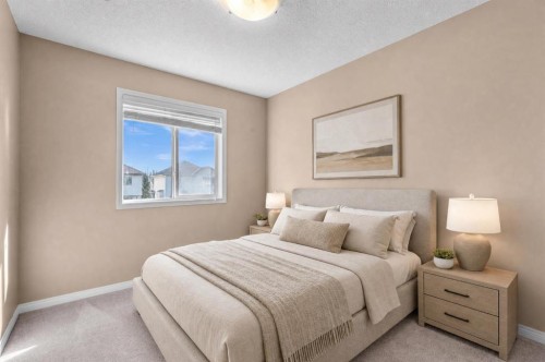 15 Cranfield Manor Se, Calgary, AB 