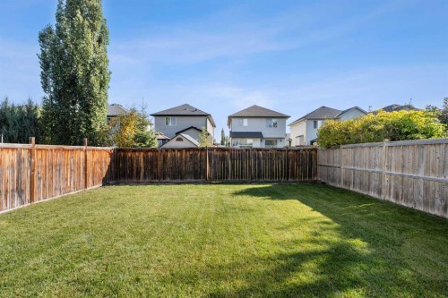 15 Cranfield Manor Se, Calgary, AB 