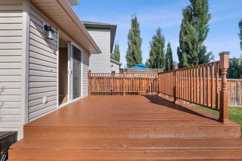 15 Cranfield Manor Se, Calgary, AB 