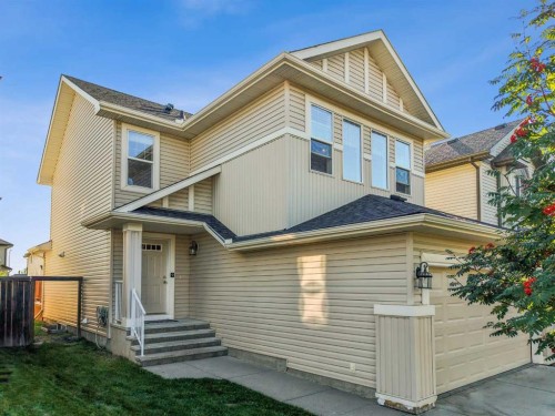 15 Cranfield Manor Se, Calgary, AB 