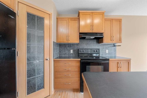 15 Cranfield Manor Se, Calgary, AB 