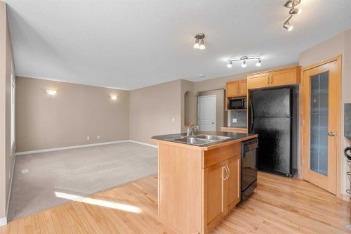 15 Cranfield Manor Se, Calgary, AB 