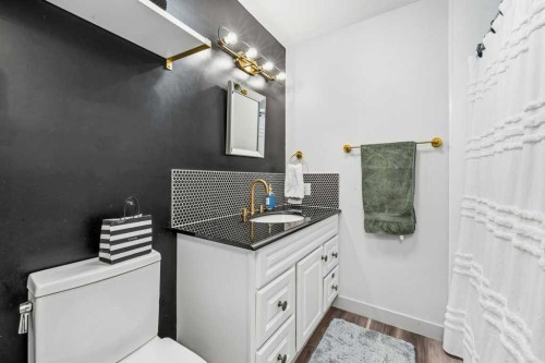513 Oakridge Way Sw, Calgary, AB 
