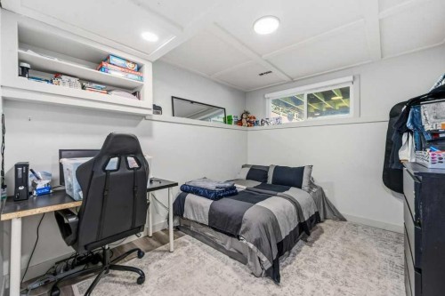 513 Oakridge Way Sw, Calgary, AB 