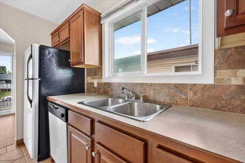 1823 47 Street Se, Calgary, AB 