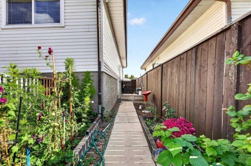 1823 47 Street Se, Calgary, AB 