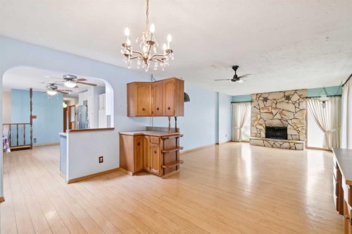 4528 26 Avenue Sw, Calgary, AB 