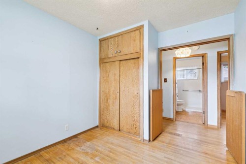 4528 26 Avenue Sw, Calgary, AB 