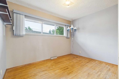 4528 26 Avenue Sw, Calgary, AB 