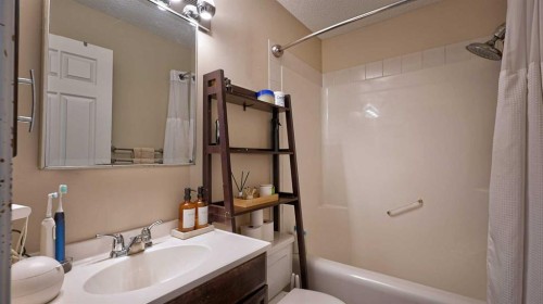 192 Inglewood Cove Se, Calgary, AB 