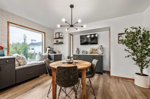 16 Evergreen Gardens Sw, Calgary, AB 