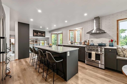 16 Evergreen Gardens Sw, Calgary, AB 