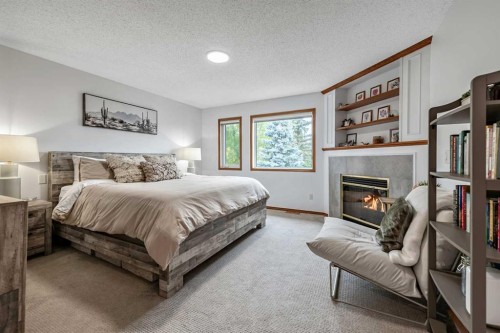 16 Evergreen Gardens Sw, Calgary, AB 