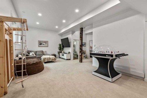 16 Evergreen Gardens Sw, Calgary, AB 
