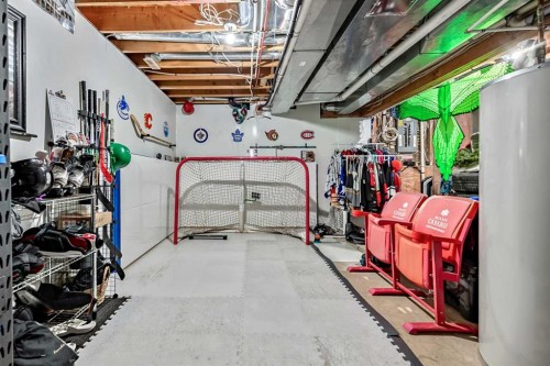 16 Evergreen Gardens Sw, Calgary, AB 