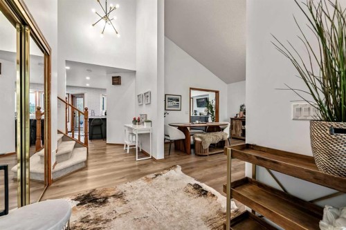16 Evergreen Gardens Sw, Calgary, AB 