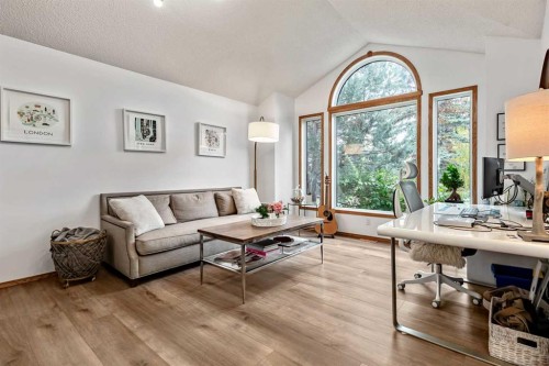 16 Evergreen Gardens Sw, Calgary, AB 