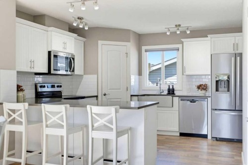 115 Heartland Boulevard, Cochrane, AB 