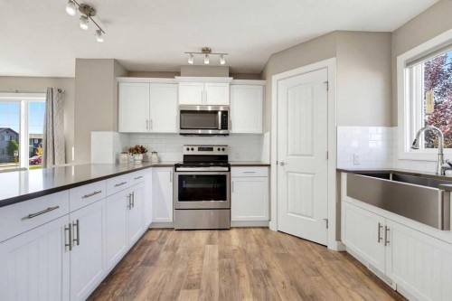 115 Heartland Boulevard, Cochrane, AB 