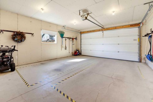 115 Heartland Boulevard, Cochrane, AB 