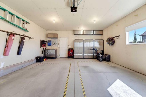 115 Heartland Boulevard, Cochrane, AB 