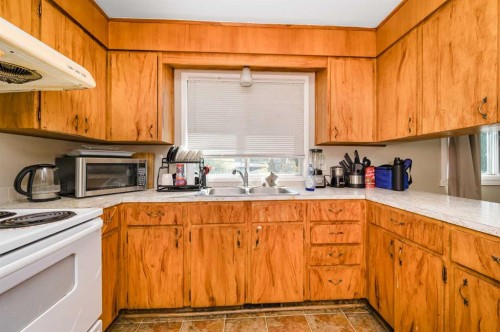 823 Sabrina Road Sw, Calgary, AB 
