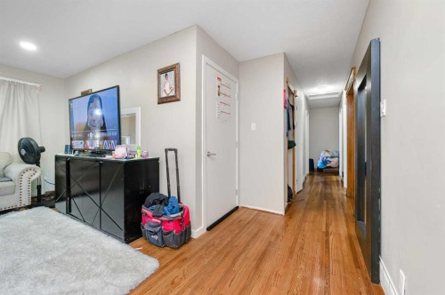 823 Sabrina Road Sw, Calgary, AB 