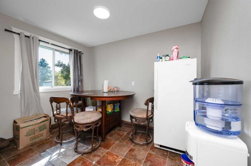 823 Sabrina Road Sw, Calgary, AB 
