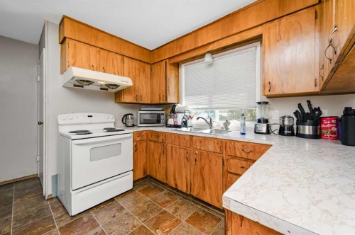 823 Sabrina Road Sw, Calgary, AB 