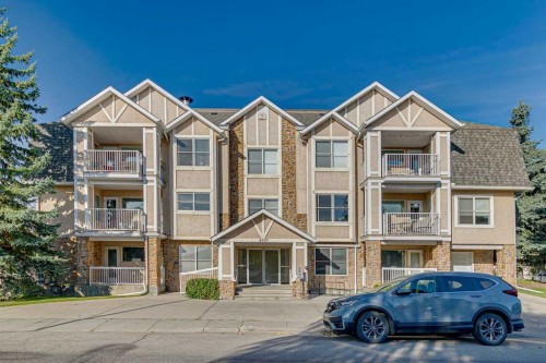 209-4507 45 Street, Calgary, AB 