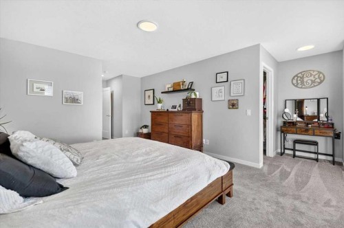 44 Magnolia Heights Se, Calgary, AB 