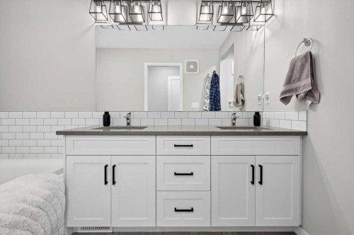 44 Magnolia Heights Se, Calgary, AB 