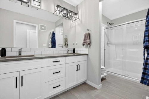 44 Magnolia Heights Se, Calgary, AB 