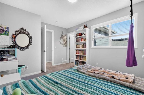 44 Magnolia Heights Se, Calgary, AB 