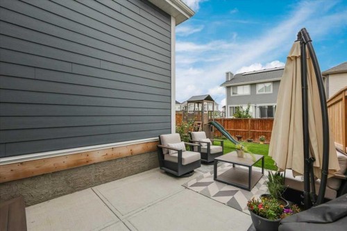 44 Magnolia Heights Se, Calgary, AB 