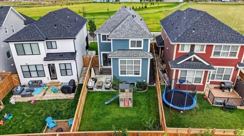 44 Magnolia Heights Se, Calgary, AB 