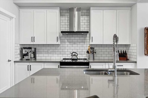 44 Magnolia Heights Se, Calgary, AB 