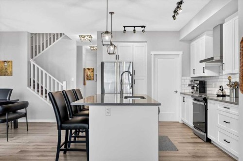 44 Magnolia Heights Se, Calgary, AB 