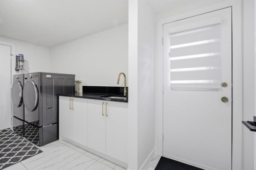 76 Beaconsfield Way Nw, Calgary, AB 