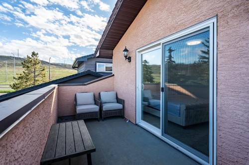 76 Beaconsfield Way Nw, Calgary, AB 