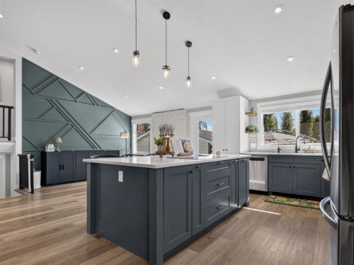 1215 Lake Twintree Drive Se, Calgary, AB 