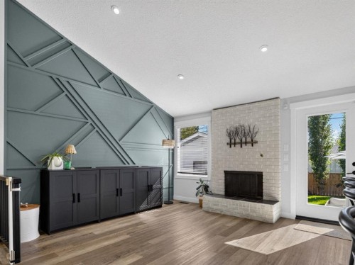 1215 Lake Twintree Drive Se, Calgary, AB 