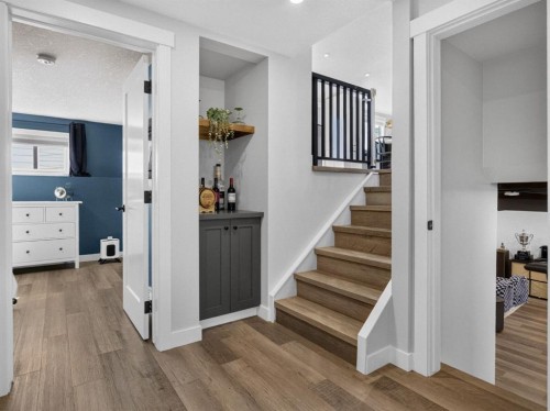1215 Lake Twintree Drive Se, Calgary, AB 