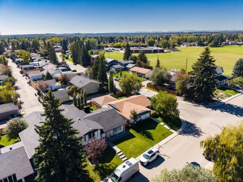 1215 Lake Twintree Drive Se, Calgary, AB 