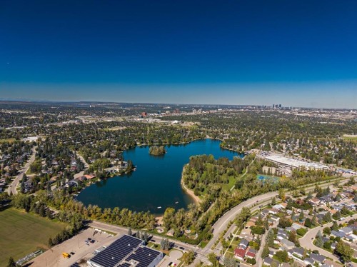 1215 Lake Twintree Drive Se, Calgary, AB 